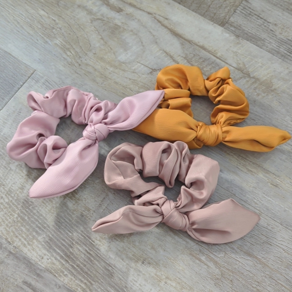 Assorted Satin Bow Scrunchies